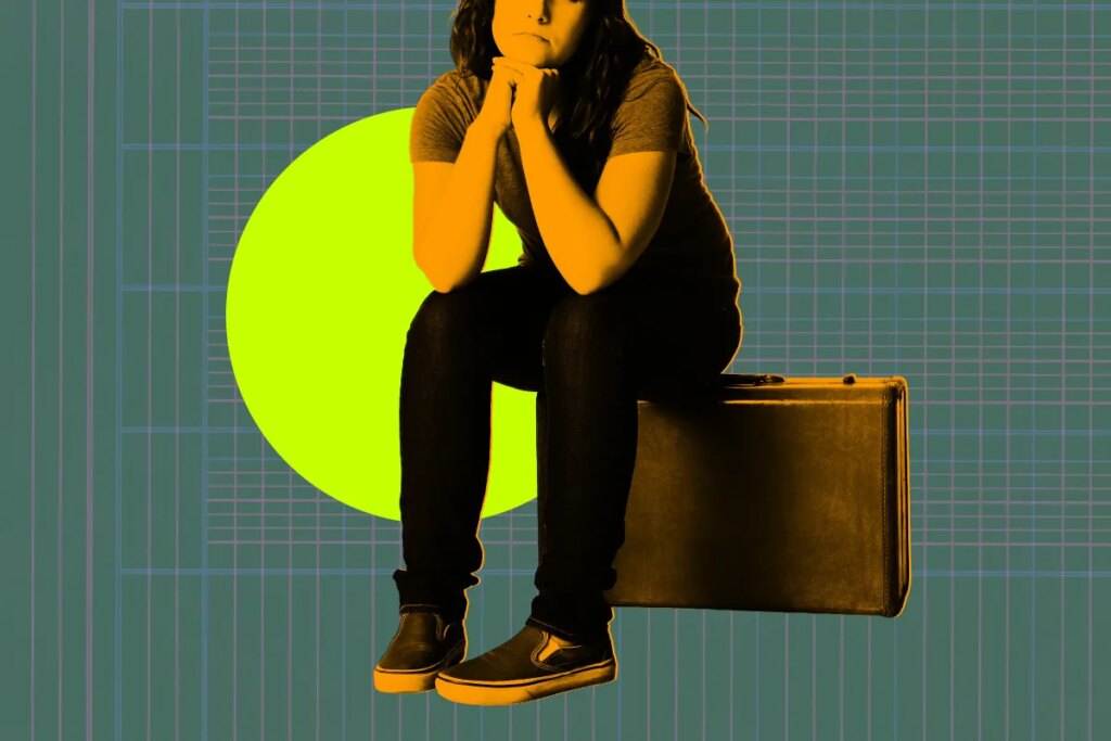 Guests Kicked to the Curb In the Middle of Their Stay After Airbnb Rival Goes Bankrupt Right Before Thanksgiving