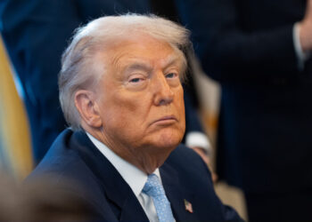 Trump faces a splintering GOP — and rare dissent from his party