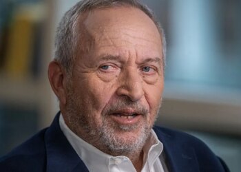 ‘Deeply Ashamed’ Former Treasury Secretary Larry Summers to Retreat From Public Life After Bombshell Epstein Emails