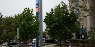 NPR and CPB settle, reinstating $36 million in satellite funding