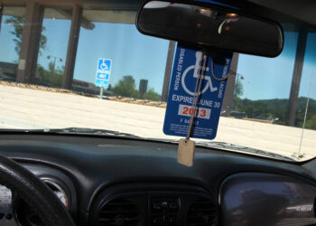 Conservatives want to allow pregnant women to park in disabled spaces