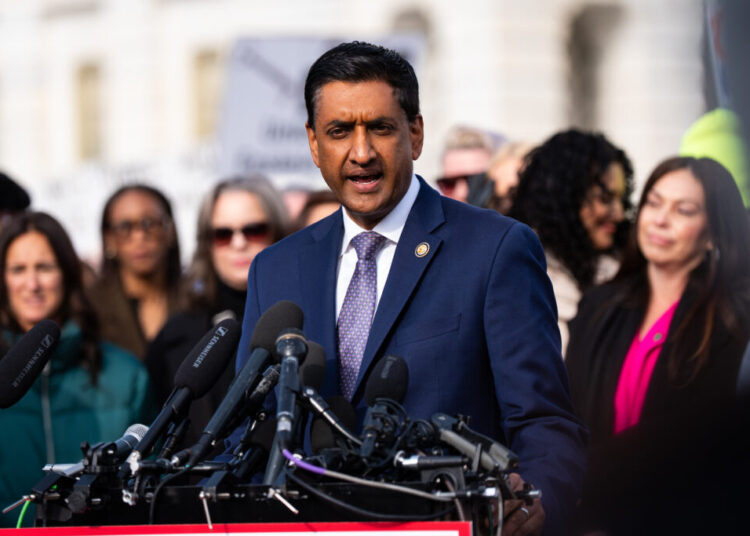 House votes overwhelmingly to force release of Jeffrey Epstein files