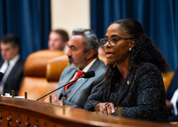 House Republicans fail in bid to censure Plaskett over Epstein texts