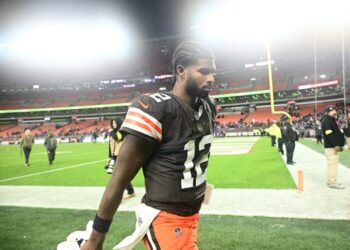 Shedeur Sanders gets the start for the Browns: ‘The game got to speak’