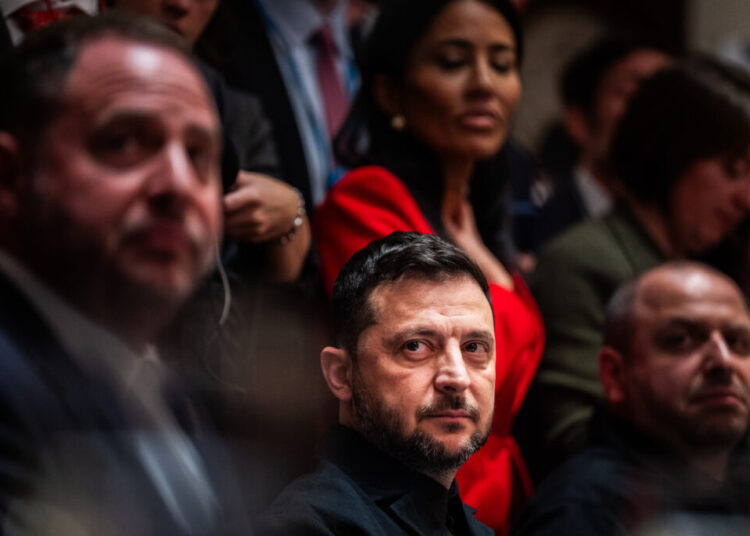 U.S. pushes new Ukraine peace plan as Trump’s Army secretary visits Kyiv