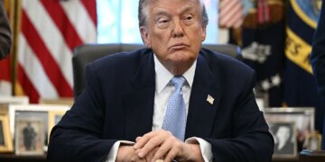 Trump Signs Bill Ordering Release of Epstein Files