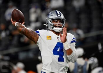 Best NFL bets for Week 12: Cowboys will test the Eagles