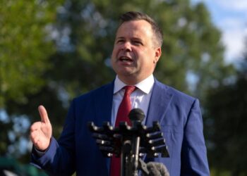 Prosecutors quiz witness on Ed Martin, Bill Pulte moves in Schiff case