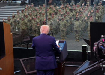 Does the military have to follow unlawful orders? What the oath says.