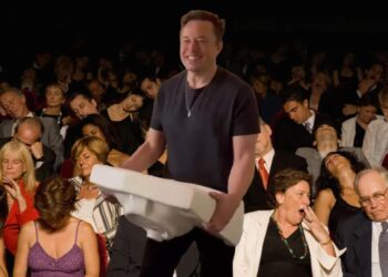 Twitter Use Has Stagnated Pathetically Under Elon Musk