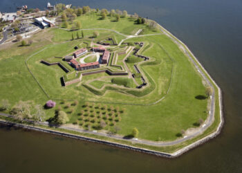 Old ammunition shuts Baltimore site of ‘bombs bursting in air’