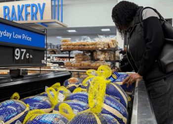 Major debate as Trump inflation sees hosts hit Thanksgiving guests with charge