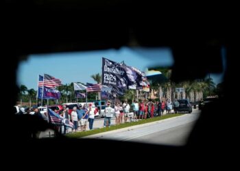 ‘Fire Bondi!’ MAGA loses it over botched Trump indictments against political enemies