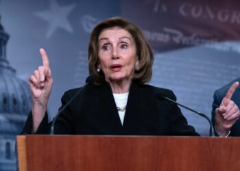 Let members of Congress trade stocks. With one big condition.