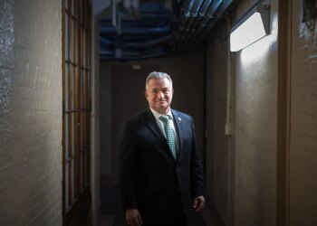 One Republican Lawmaker Speaks Out After Mark Kelly Notes GOP Silence on ‘Sedition’ Controversy