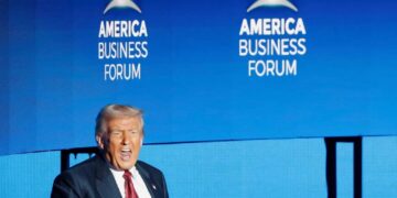 ‘Punishment is the process’: Expert calls Trump’s bluff over attack on Dem senator