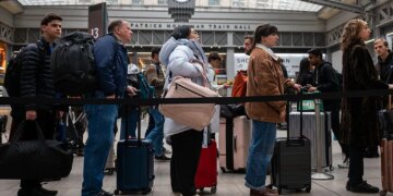 Why a Federal Program Is Encouraging Thanksgiving Flyers to Dress Better and Be Nicer