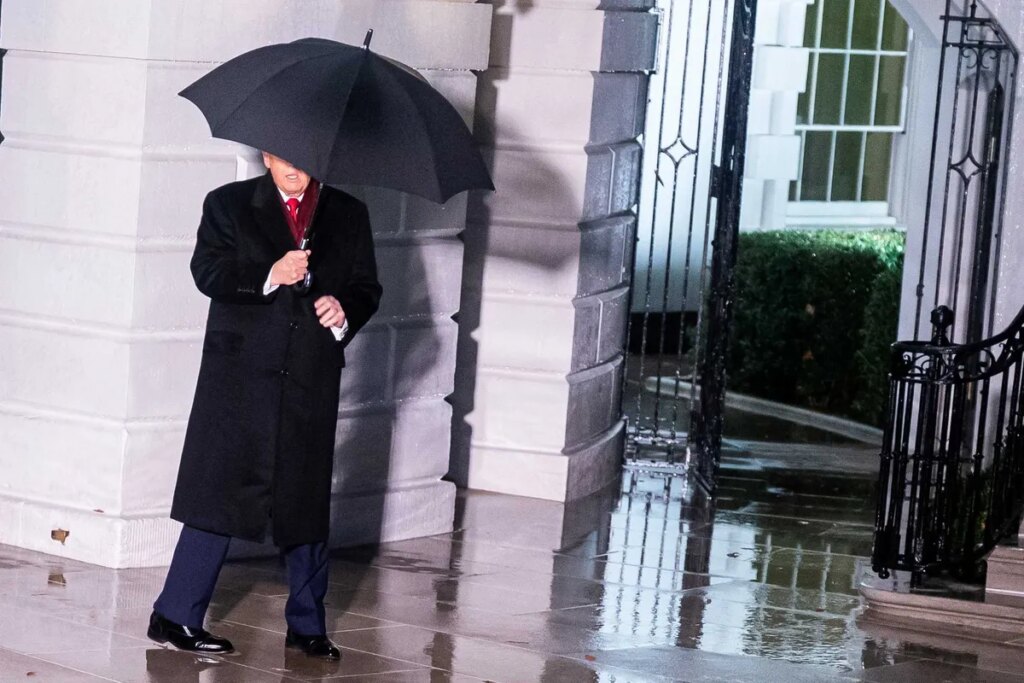 ‘Trump did not write this’: President sparks suspicion over odd social media post