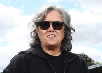 Rosie O’Donnell Rages at Reporters Enabling ‘Madman’ Trump