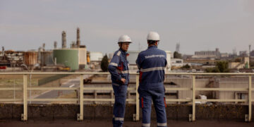 After Climate Push, Energy Companies Return to Fossil Fuels in Europe