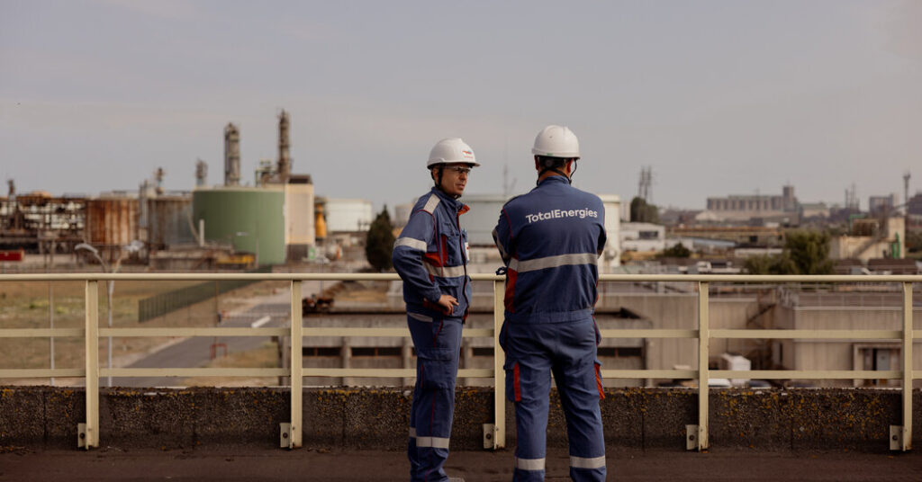 After Climate Push, Energy Companies Return to Fossil Fuels in Europe