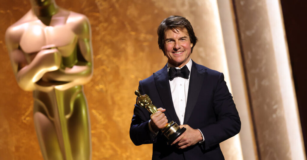 Tom Cruise Accepts an Honorary Oscar at the Governors Awards