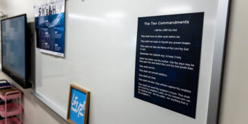 Federal Judge Orders Some Texas Schools to Remove Ten Commandment Posters