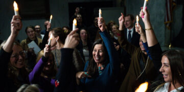 Congress Overwhelmingly Approves Releasing Epstein Files