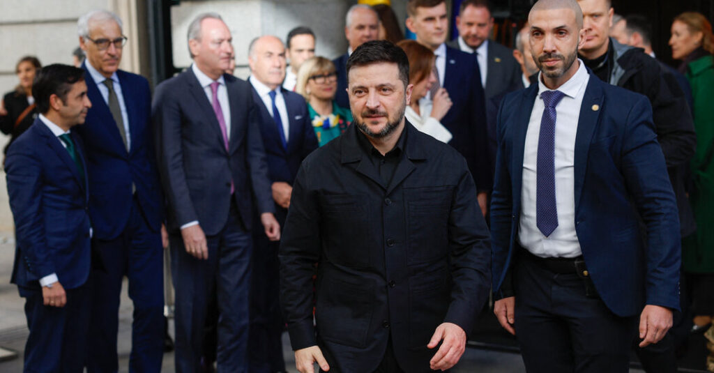 Zelensky Will Try to Revive Peace Talks on Visit to Turkey
