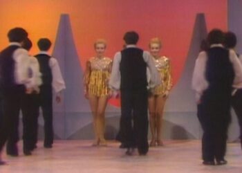 Alice and Ellen Kessler, ’60s Singing Sensations, Die at 89