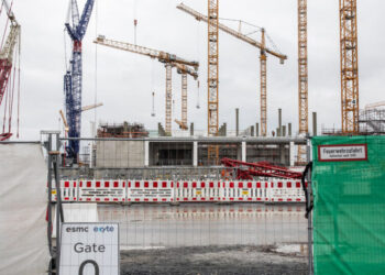 Europe’s Chip Dreams Confront Business Realities