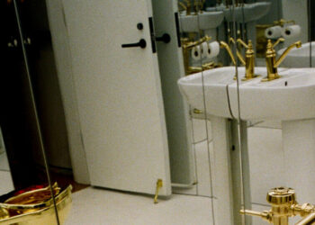 Believe It or Not, That $12 Million Gold Toilet Was Bought by … Ripley’s