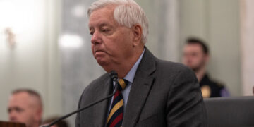 House Votes to Kill Bill Allowing Senators to Sue Government