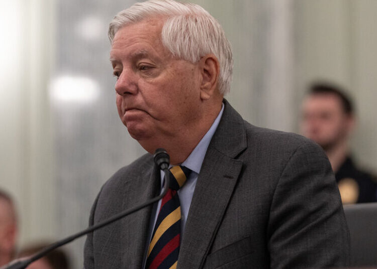 House Votes to Kill Bill Allowing Senators to Sue Government