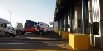 Mexico Is Not Just the U.S.’ Top Supplier. Now It Is the Top Buyer.