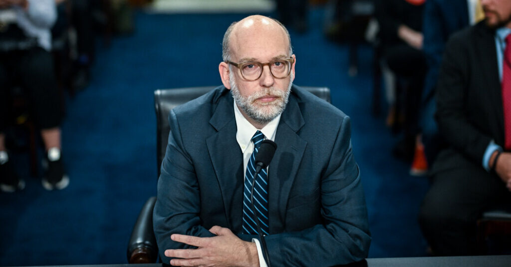 White House Nominates Consumer Bureau Director Amid Efforts to Shut Agency