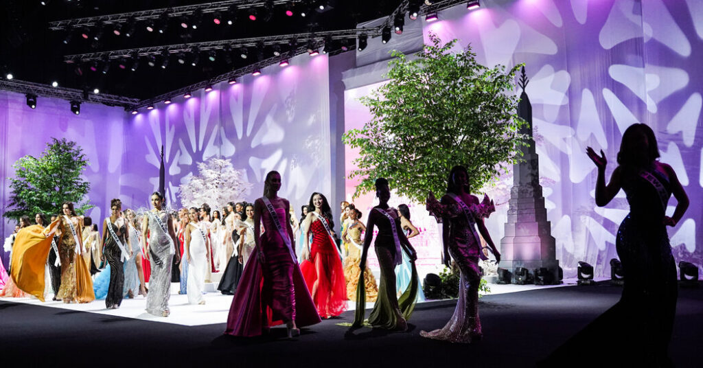 Two Miss Universe Judges Resign Before Finale, Deepening a Crisis