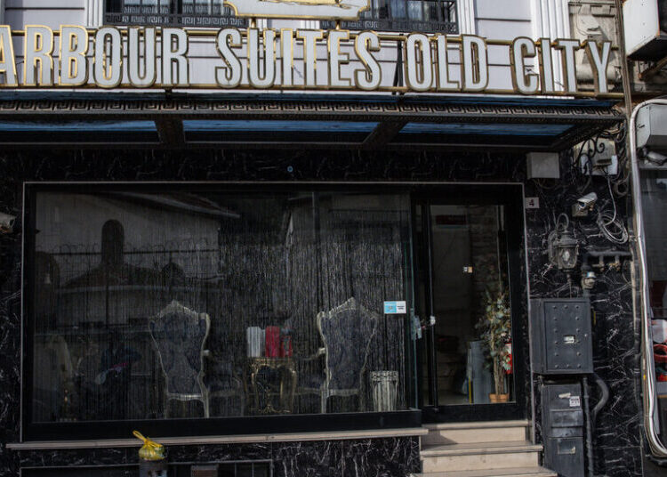 Family Who Died While Visiting Istanbul May Have Been Poisoned, Authorities Say