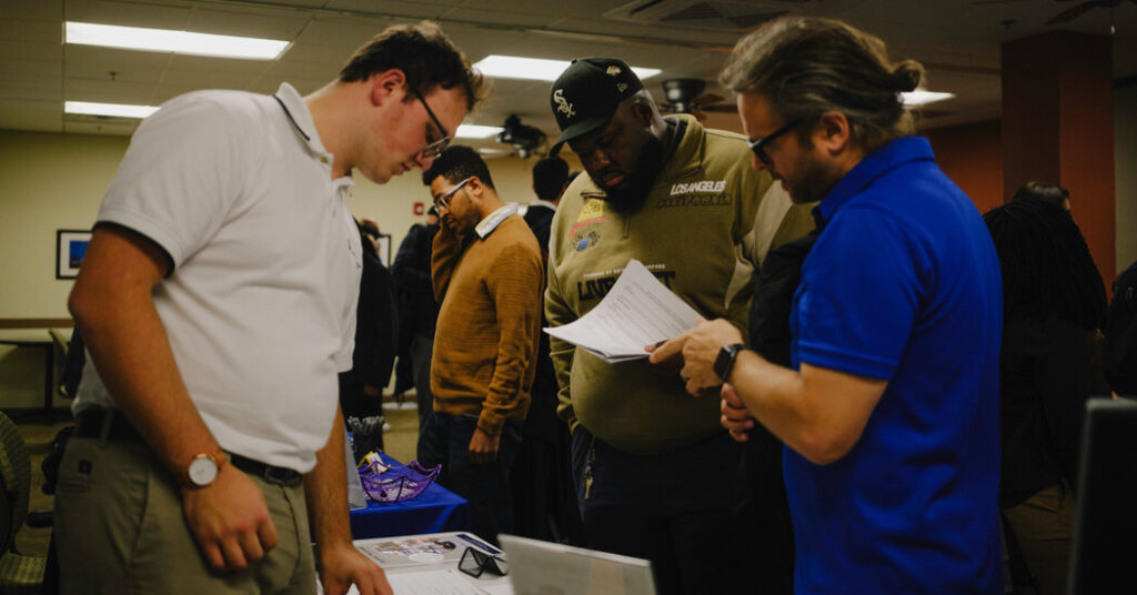 Delayed Jobs Data to Give Snapshot of a Labor Market Under Stress