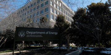 A Trump Overhaul of the Energy Dept. Breaks Up Clean Energy Offices