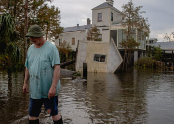 Home Prices on a Warming Planet