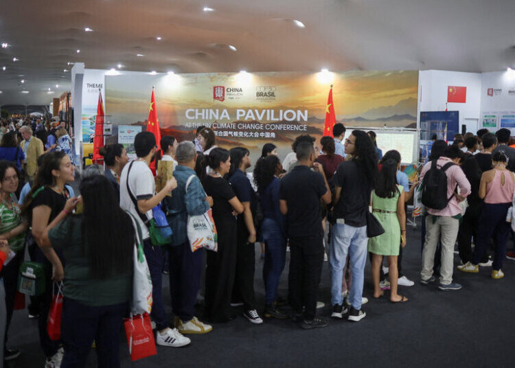 China Offers Panda Totes, but No New Commitments, at Climate Talks