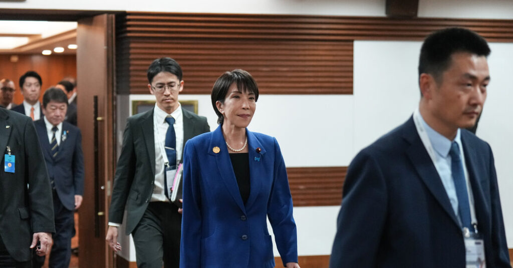 Japan’s Leader Gets Off to Rocky Start With China