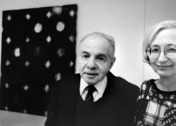 Dorothy Vogel, Librarian With a Vast Art Collection, Dies at 90