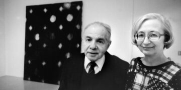 Dorothy Vogel, Librarian With a Vast Art Collection, Dies at 90