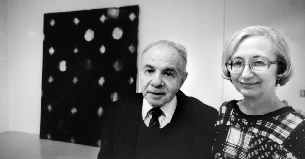 Dorothy Vogel, Librarian With a Vast Art Collection, Dies at 90