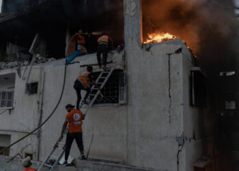 20 Killed in Israeli Strikes as Israel and Hamas Trade Blame Over Truce