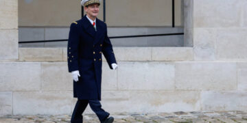 Army Chief Ignites Uproar After Saying France Must ‘Accept Losing Our Children’