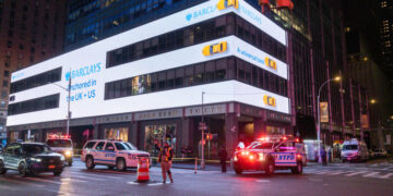 Man Is Killed in Early Morning Stabbing Near Times Square