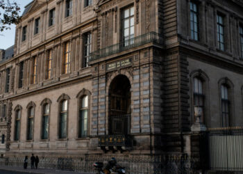 Four More Arrested in Connection With Louvre Heist